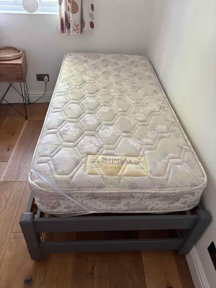Photo of free Stacker beds , no mattress (Bedminster BS3) #1