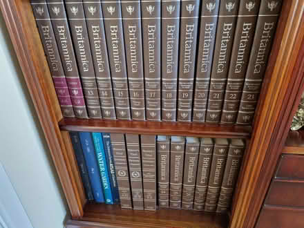 Photo of free Encyclopaedia Britannica (West Challow OX12) #2