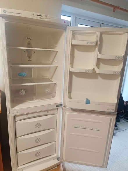 Photo of free non working fridge freezer (Botley OX2) #3