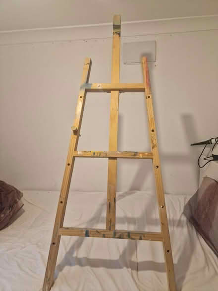 Photo of free Painting easel (earls court W8) #1