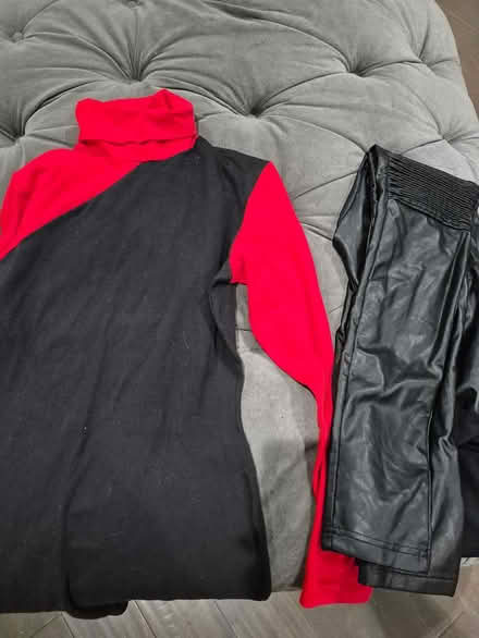 Photo of free Black clothes (Bowie) #1