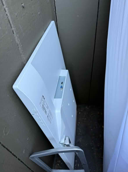 Photo of free Acer monitor (with cobwebs) (Valencia Avenue, Sunnyvale) #3
