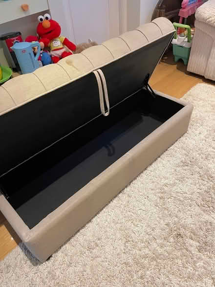 Photo of free Ottoman (Farnham Common SL2) #2