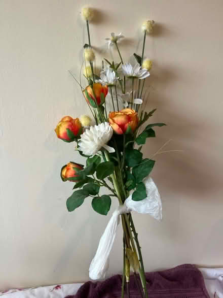 Photo of free Silk flowers (Littlehampton, BN17) #2