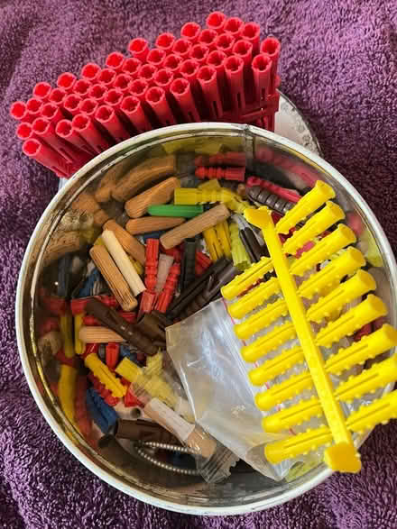 Photo of free Rawlplugs (Littlehampton, BN17) #2