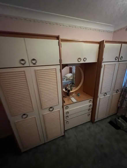 Photo of free triple wardrobes (Botley OX2) #3