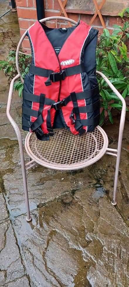 Photo of free Life vest (Loughborough central) #1