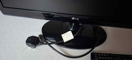Photo of free LG Flat Screen TV Monitor (Pokesdown BH6) #3