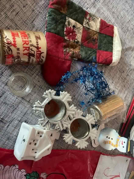 Photo of free Small Christmas bundke (Leicester LE2) #1