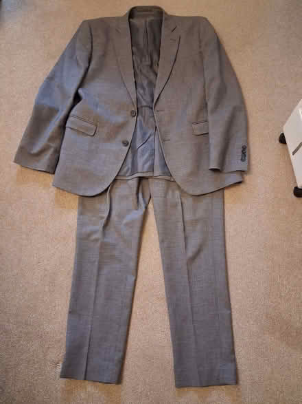 Photo of free Man's Suit (Hatch Warren RG22) #1