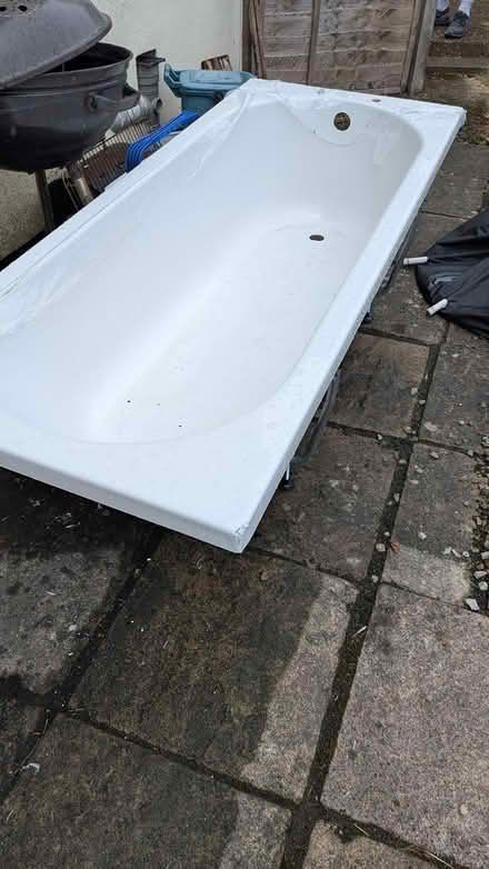 Photo of free Brand new bath, slightly damaged (Guildford GU2) #1