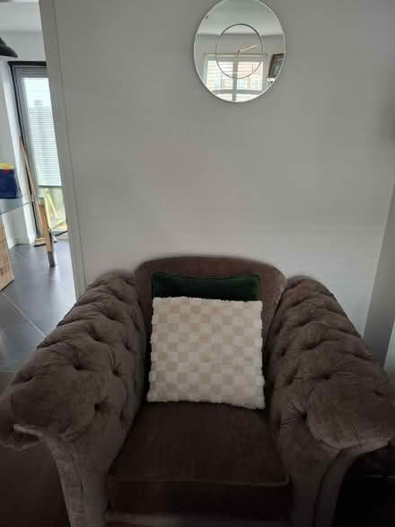 Photo of free Sofa's (Dartford DA1) #3
