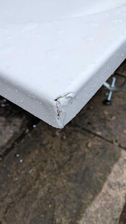 Photo of free Brand new bath, slightly damaged (Guildford GU2) #2