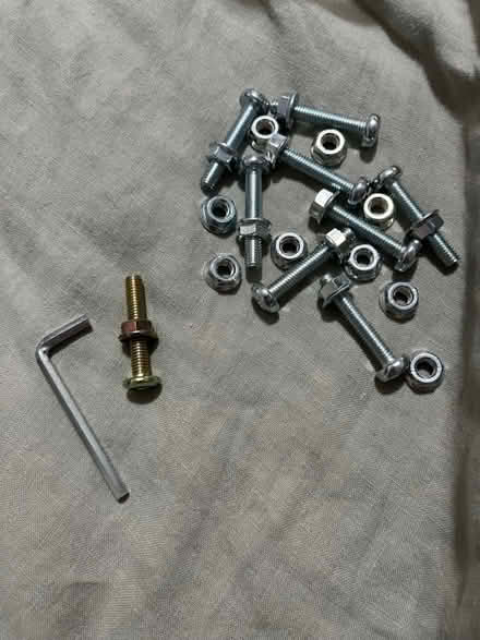 Photo of nuts and bolts of a certain size (Adams Morgan) #1