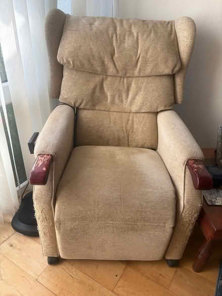 Photo of free Electric reclining chair (South Brent) #4