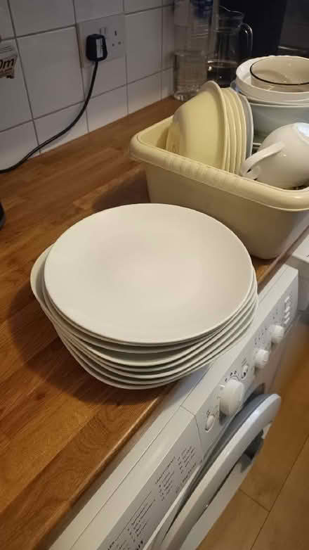 Photo of free Bowl and plates (Cann Hall E11) #1