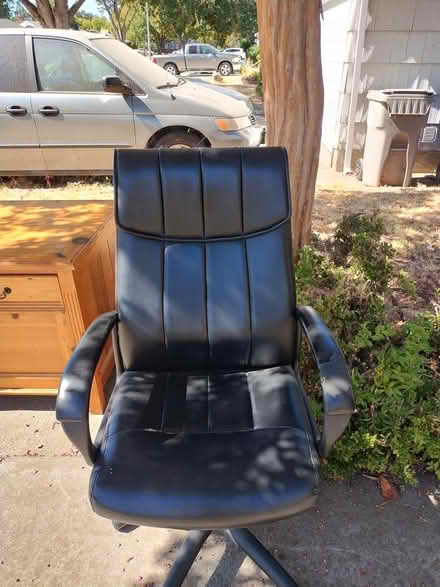 Photo of free Desk chair (Sacramento) #1
