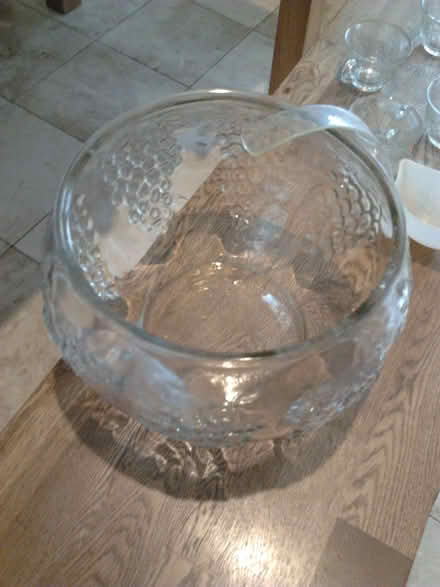 Photo of free Glass Punch Bowl Set with 5 Cups and Ladle (Staines-upon-Thames TW18) #3