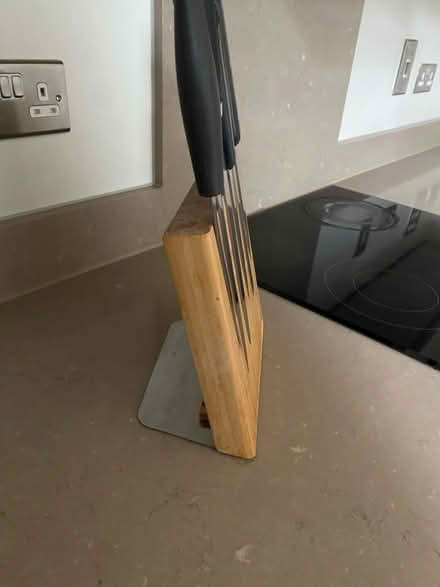 Photo of free Set of knives and knife block (Clerkenwell E3) #2