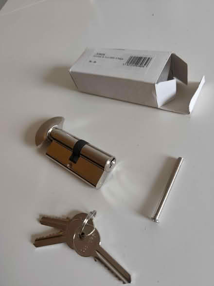 Photo of free Replacement Door Lock Cylinder (Streatham hill SW16) #1