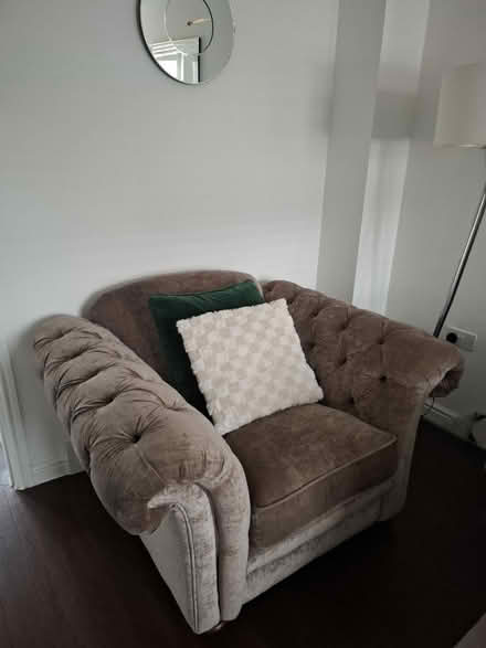 Photo of free Sofa's (Dartford DA1) #1