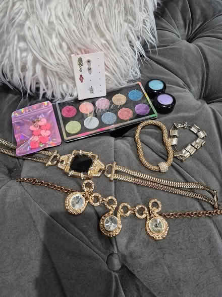 Photo of free Makeup & Jewelry (Bowie) #1