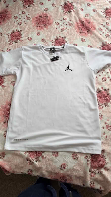 Photo of free gym shirt size small (Surrey Quays SE16) #1