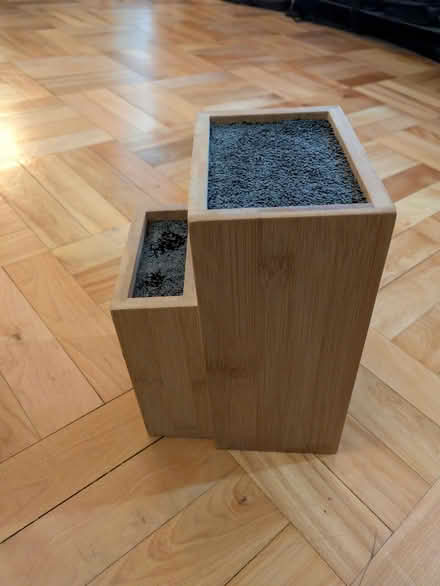 Photo of free knife block (Midtown) #2