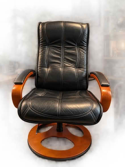 Photo of free Chair (Ecceshill BD2) #1