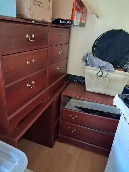 Photo of free Drawers and dressing table (Ruchazie G33) #1