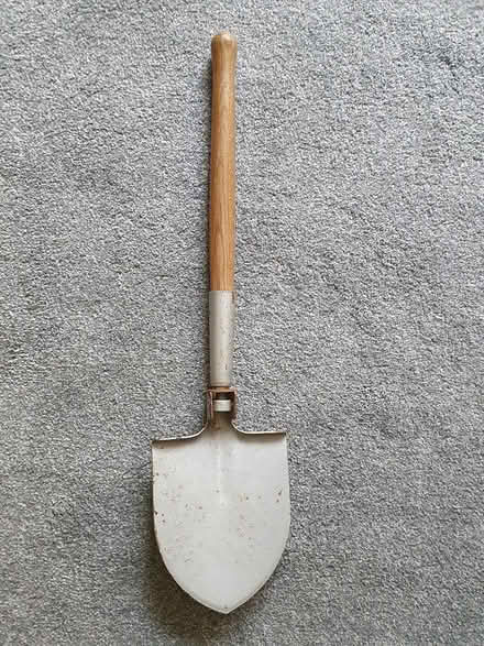 Photo of free Fold Up Spade (Bournville B30) #1