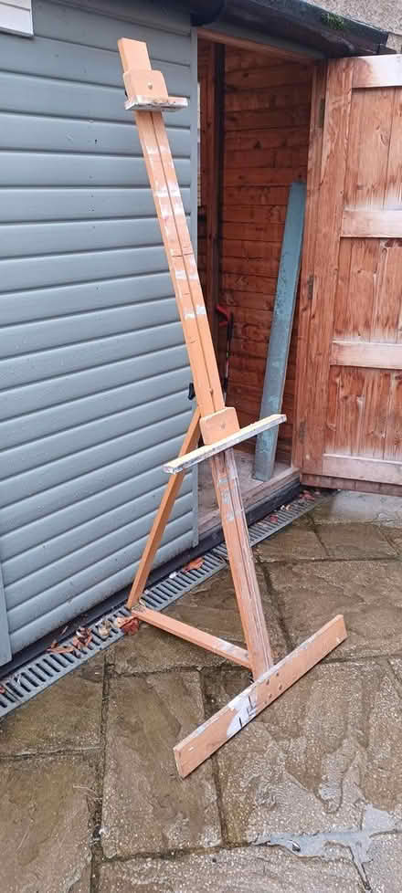 Photo of free Folding artist's easel (Loughborough central) #2