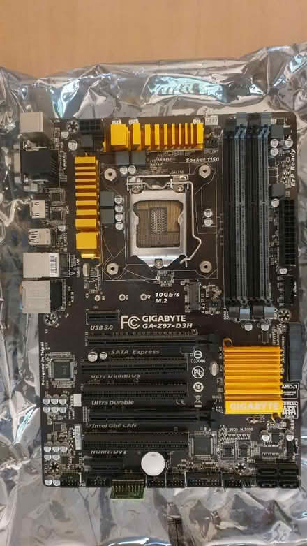 Photo of free Used motherboards and chip heatsink (SE11 Oval Vauxhall) #3