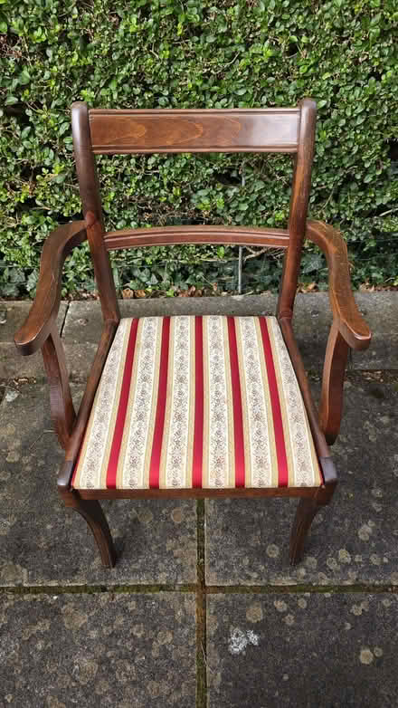 Photo of free Dining table and chairs. (Bridge of Allan FK9) #1