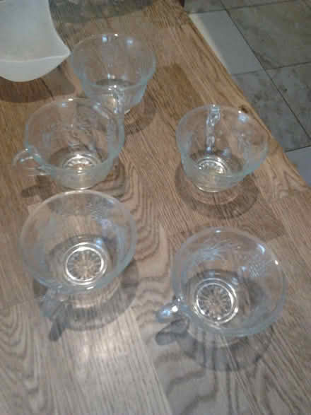 Photo of free Glass Punch Bowl Set with 5 Cups and Ladle (Staines-upon-Thames TW18) #2