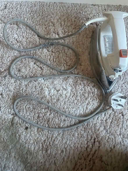 Photo of free Sunbeam Steam Iron (Tytherington SK10) #1