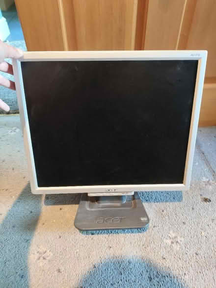 Photo of free Acer 17 inch computer monitor (Nether Kellet LA6) #3