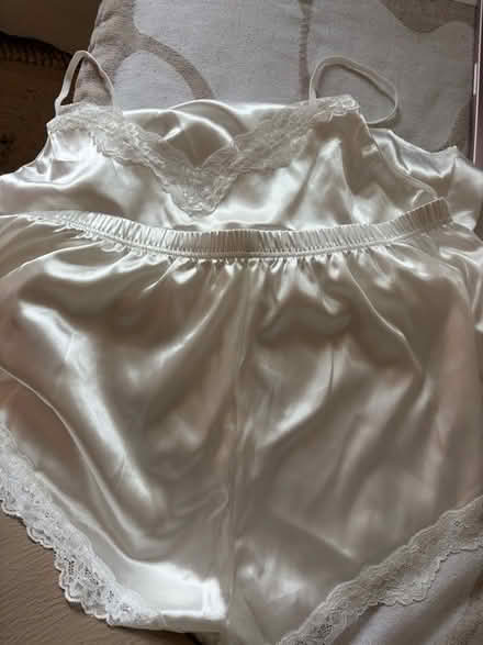 Photo of free New ‘silk’ pajamas 3XL (Mortlake SW13) #1