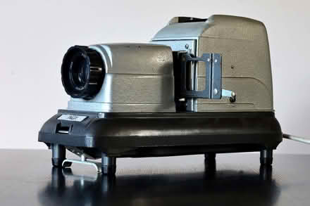 Photo of free 500W 6x6 cm slide projector (Scotforth LA1) #1