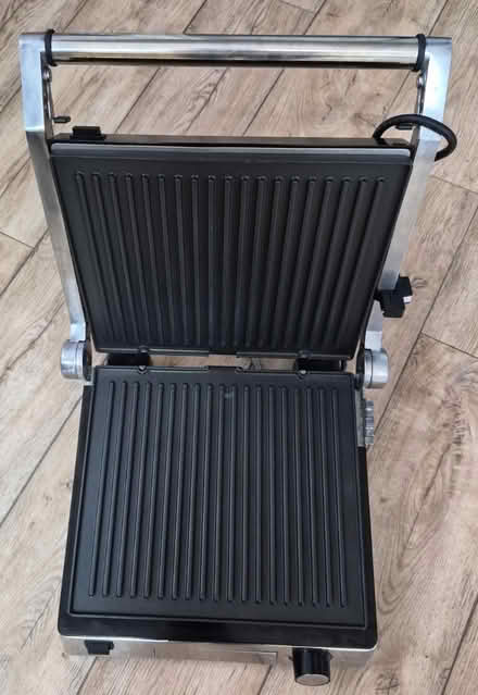 Photo of free Electric grill (Stockport SK5) #2