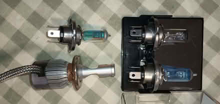 Photo of free H4 headlight bulbs (Assarts Farm Estate NG16) #2