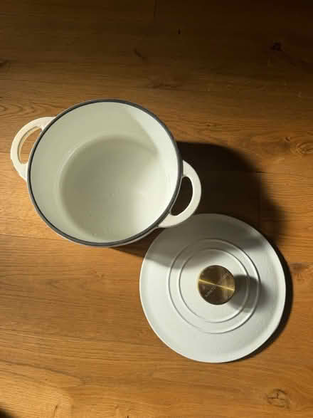 Photo of free Dutch oven or casserole (Newton Aycliffe DL5) #1