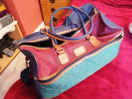 Photo of free Holdall - broken zip (Stirchley B30) #1