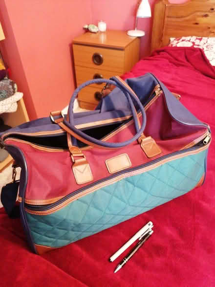 Photo of free Holdall - broken zip (Stirchley B30) #2