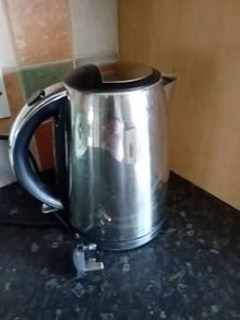 Photo of free Electric kettle (Pinehurst SN25) #1