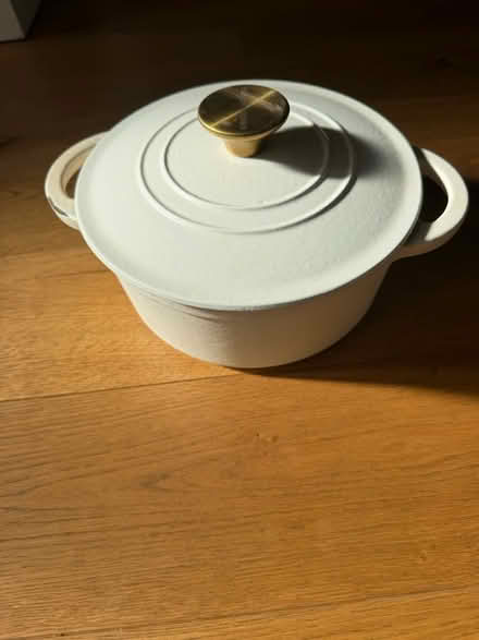 Photo of free Dutch oven or casserole (Newton Aycliffe DL5) #2