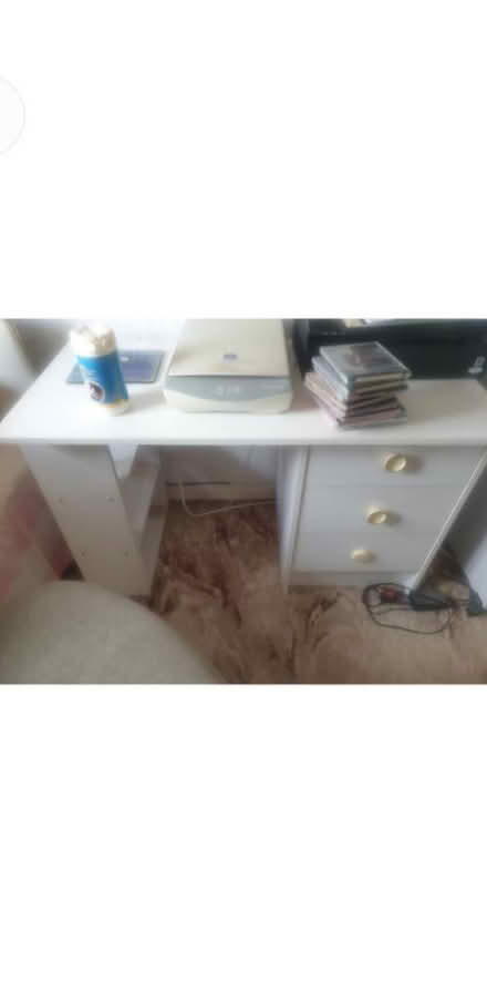 Photo of free small desk (Sandon CM2) #1
