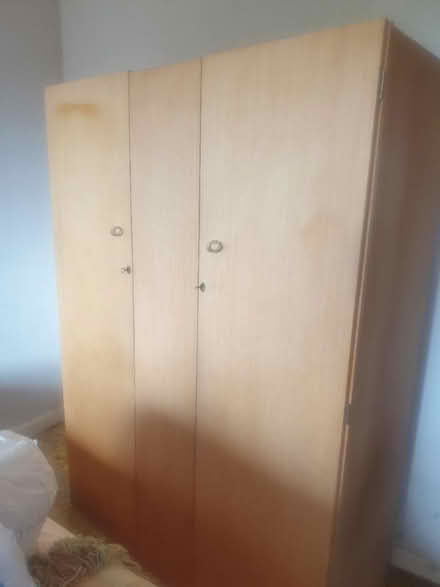 Photo of free double wardrobe (Sandon CM2) #1