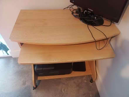Photo of free Desk (Green Park RG2) #3