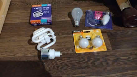 Photo of free Various bulbs (Wilstead MK45) #1